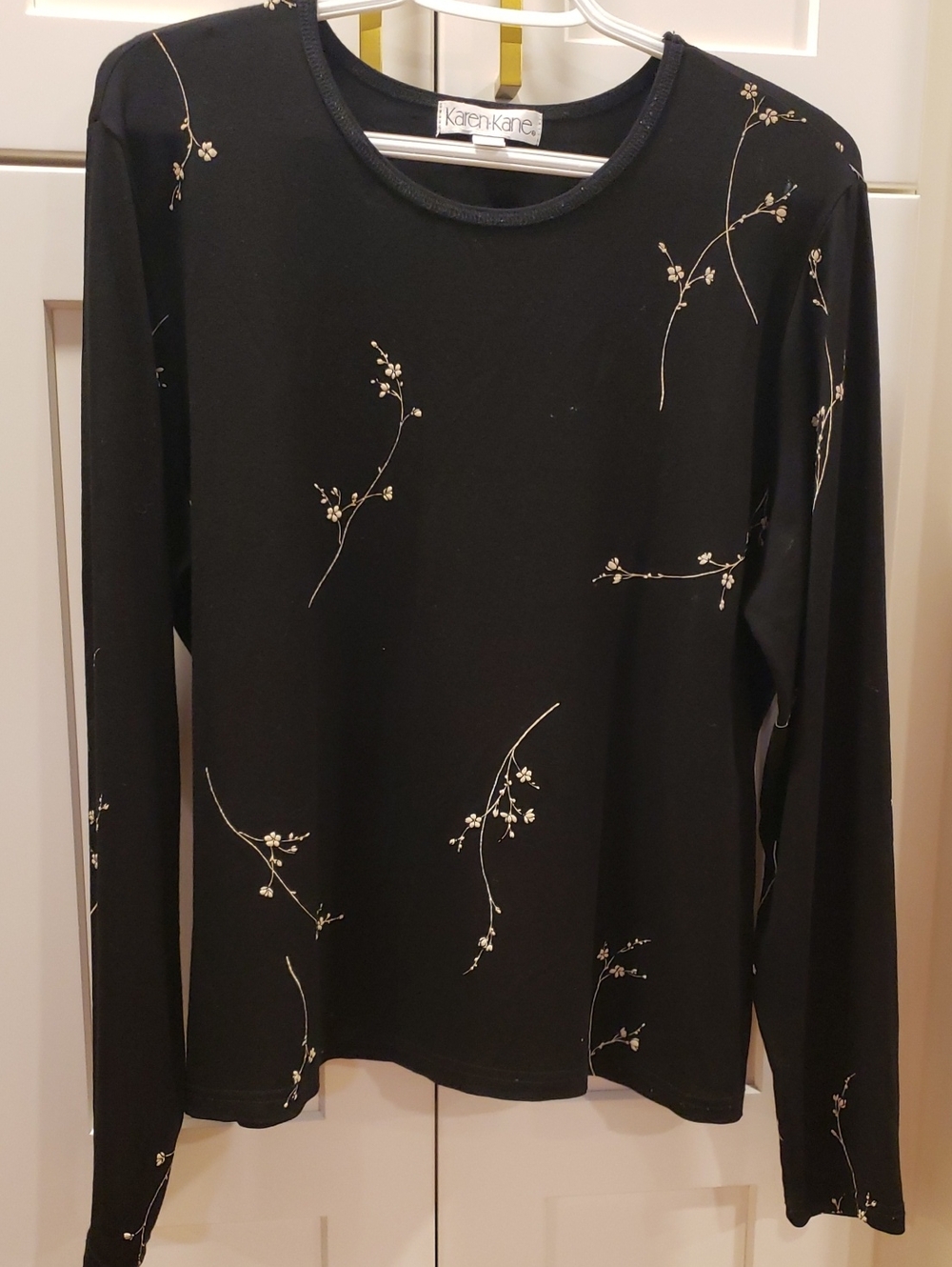 Karen Kane Black Long-Sleeve Top with Cream Floral Sprigs